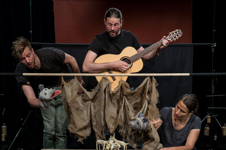 Bild 1 zu Angebot Siebe Geisse und zwei W&ouml;lf