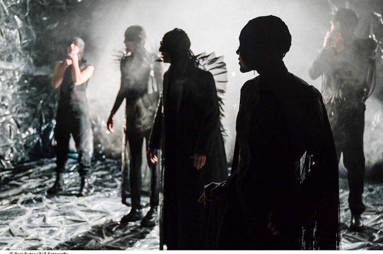 Bild 5 zu Angebot Antigone