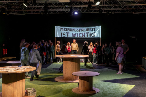 Bild zum Angebot Regiert Euch! / Blickfelder Festival