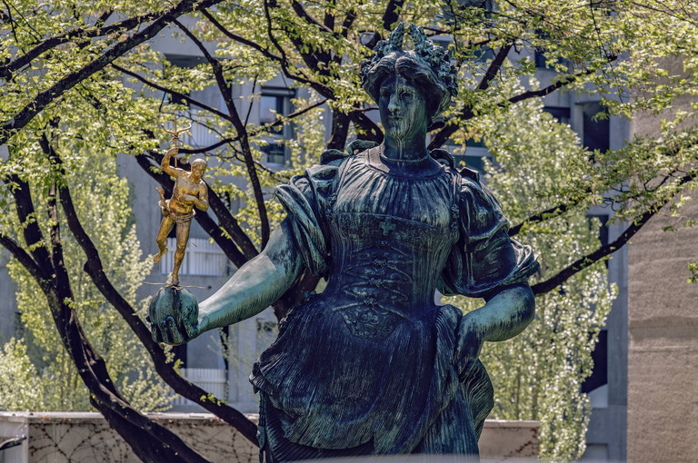 Bild 2 zu Angebot Kunst entdecken im Zellweger Park