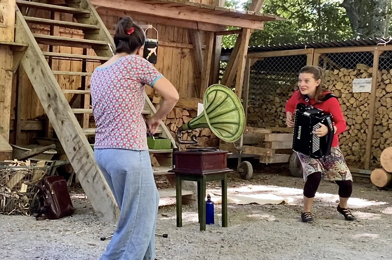 Bild 2 zu Angebot Der Vogel Gl&uuml;ck