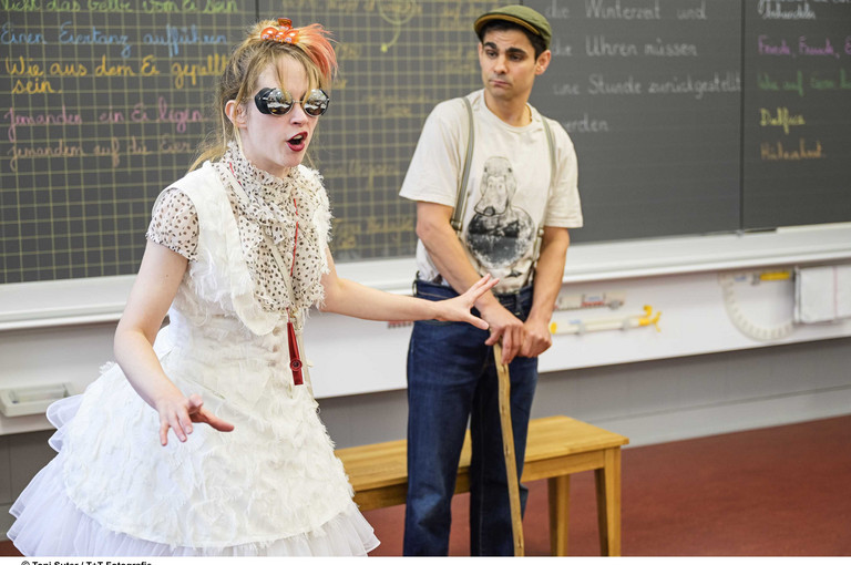 Bild 2 zu Angebot Lahme Ente, blindes Huhn