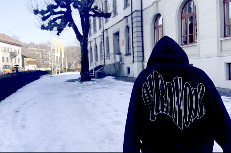 Bild 1 zu Angebot Who am I