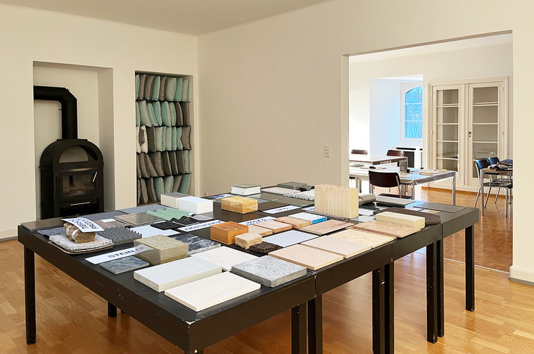 Bild 2 zu Angebot Der Stoff, aus dem die H&auml;user sind