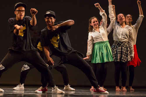 Bild zum Angebot Life in Progress &ndash; Wie das Township tanzt