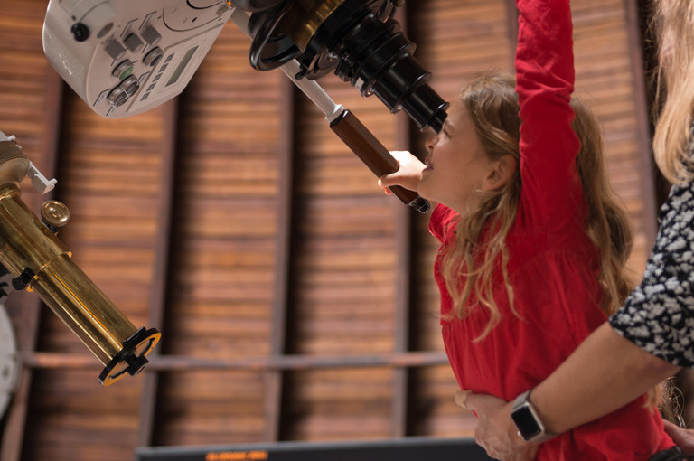 Bild 2 zu Angebot Schulf&uuml;hrung in der Urania-Sternwarte Z&uuml;rich