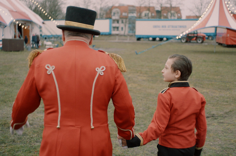 Bild 1 zu Angebot Zirkuskind