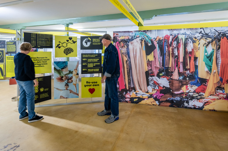 Bild 2 zu Angebot Tatort Textilindustrie - Kleider, Konkurrenz und Kollaps