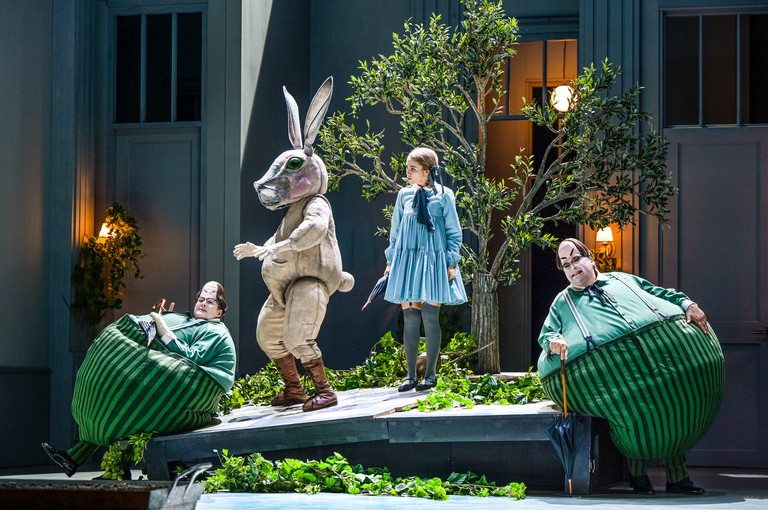 Bild 3 zu Angebot Alice im Wunderland