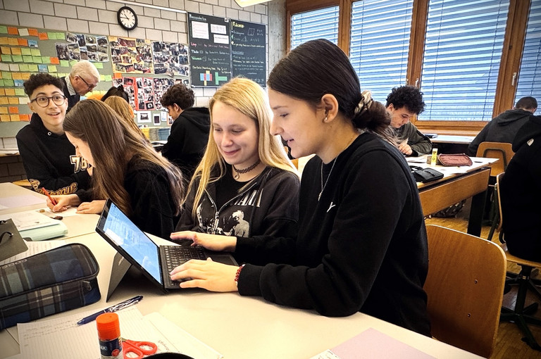 Bild 3 zu Angebot Wir schreiben eine imagin&auml;re Welt