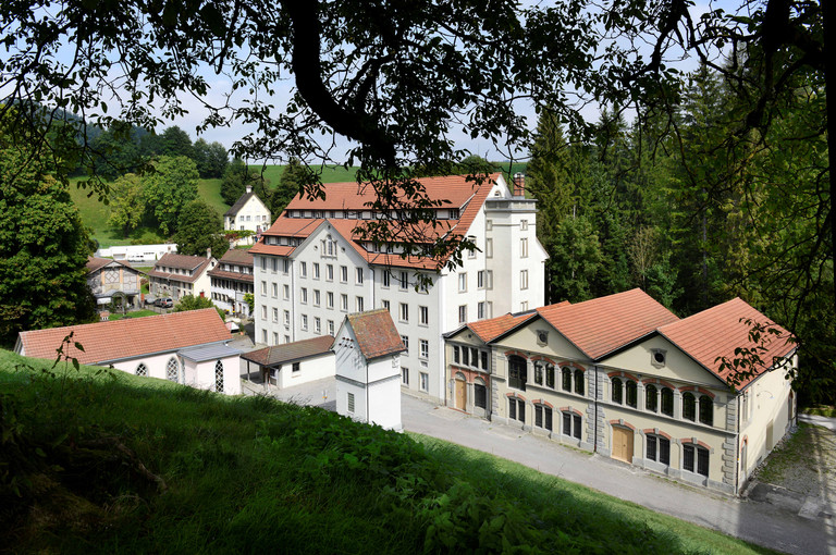 Bild 2 zu Angebot Menschen und Maschinen